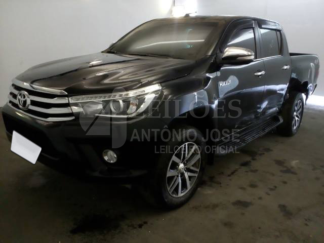 LOTE 038 - Toyota Hilux 2.8 TDI SRX CD 4x4 (Aut) 2017