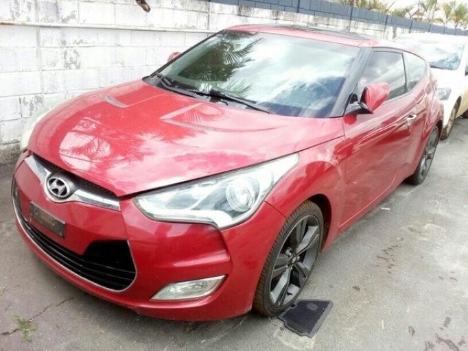 LOTE 023 HYUNDAI Veloster 