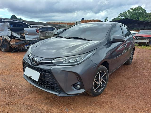 LOTE 027 YARIS HA XLS15