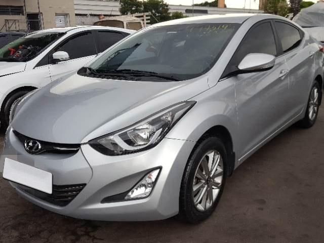 LOTE 022 HYUNDAI ELANTRA GLS 2.0 16V 2015