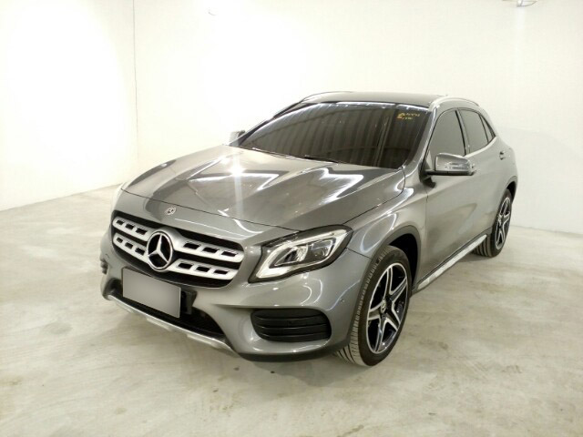 LOTE 026 Mercedes-Benz GLA 200 2018
