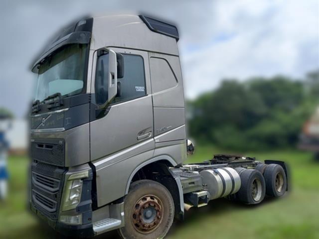 LOTE 066 FH 540 6X4T 