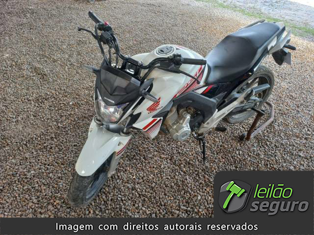 LOTE 024 HONDA CB 250 F TWISTER CBS 
