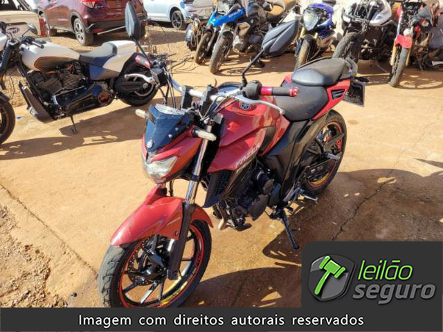 LOTE 045 YAMAHA FZ25 FAZER 250 ABS BLUEFLEX