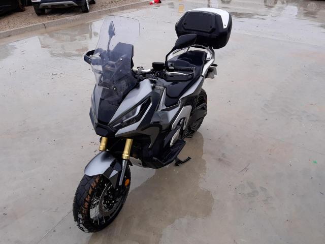 LOTE 026 Honda X-ADV 750 