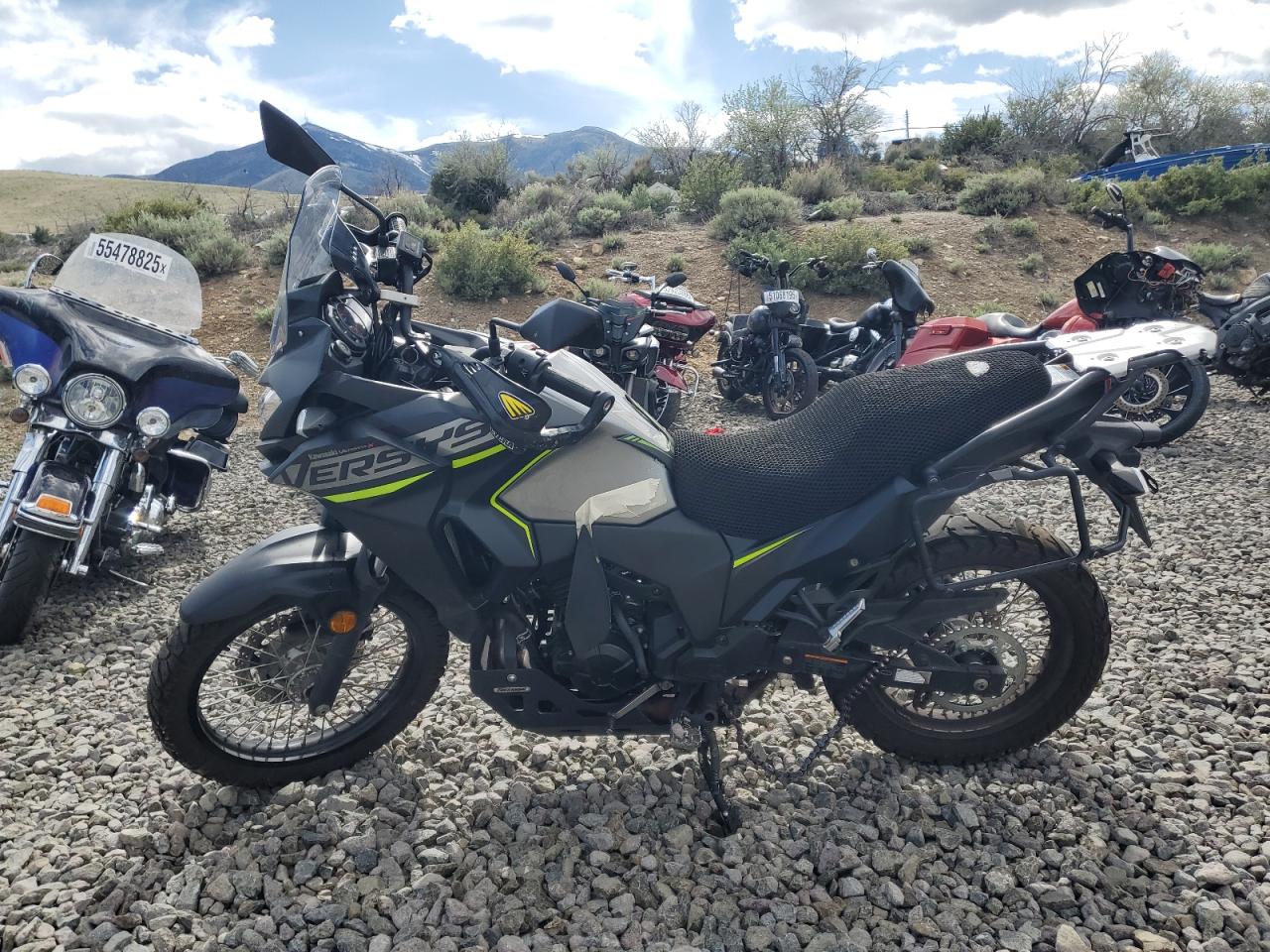 LOTE 045 KAWASAKI VERSYS-X 300