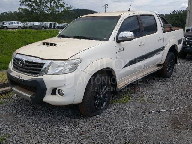 LOTE 038 - TOYOTA HILUX SRV 3.0 TDI SRV Limited 2015
